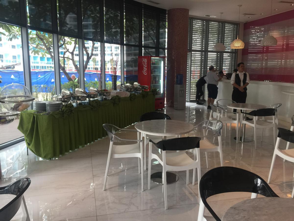 Azure Urban Resort Res. Paranaque City Dış mekan fotoğraf